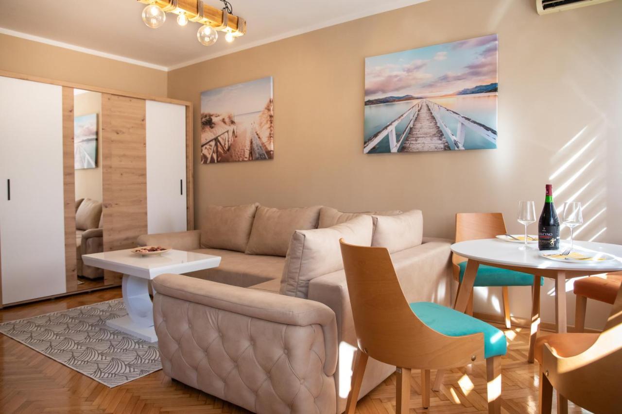 Appartement Nikolas à Belgrade Extérieur photo